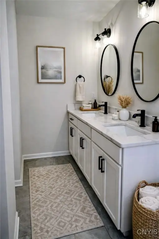 8933 Tulip Tree Path, Baldwinsville, NY 13027 - Image #3