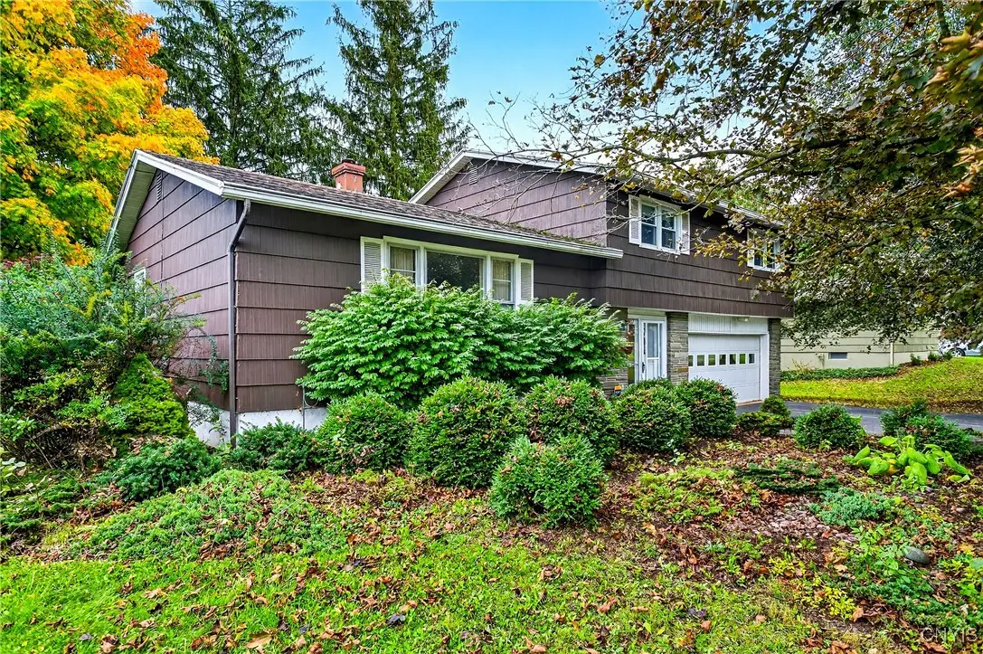 107 Elmsford Road, Syracuse, NY 13214 - Image #1