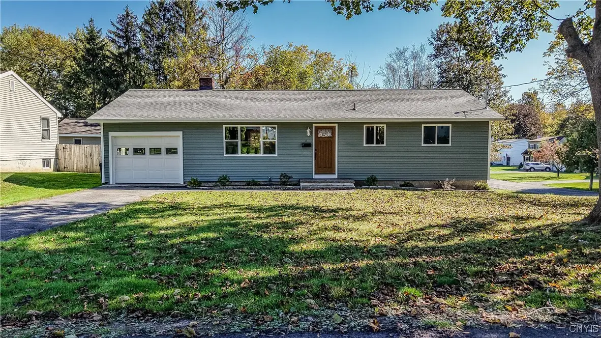 5 Harts Hill Parkway, Whitesboro, NY 13492 - Image #1