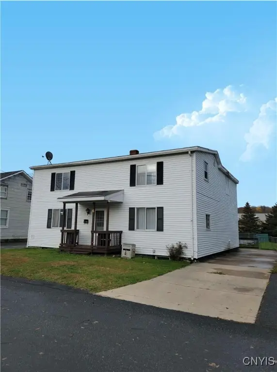 6 Garden Street, New York Mills, NY 13417