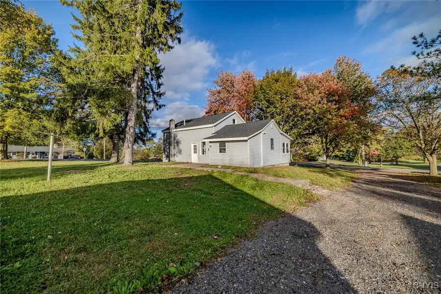 7097 Van Buren Road, Baldwinsville, NY 13027 - Image #3
