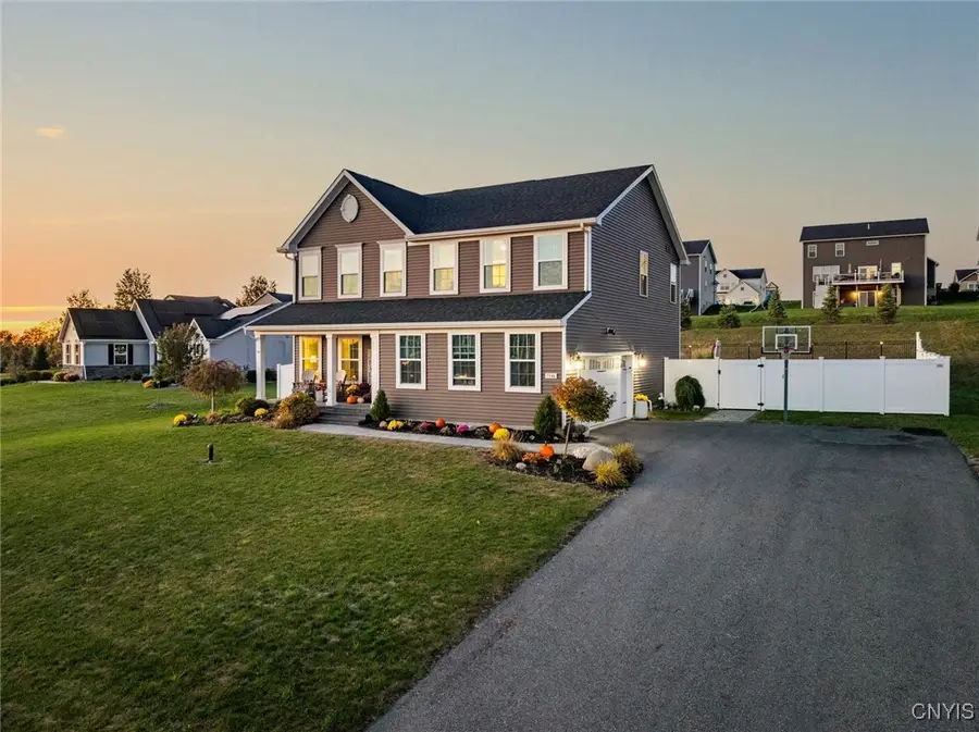 5546 Rolling Meadows, Camillus, NY 13031 - Image #2