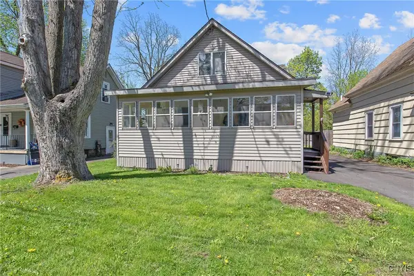 108 Meredith Avenue, Nedrow, NY 13120