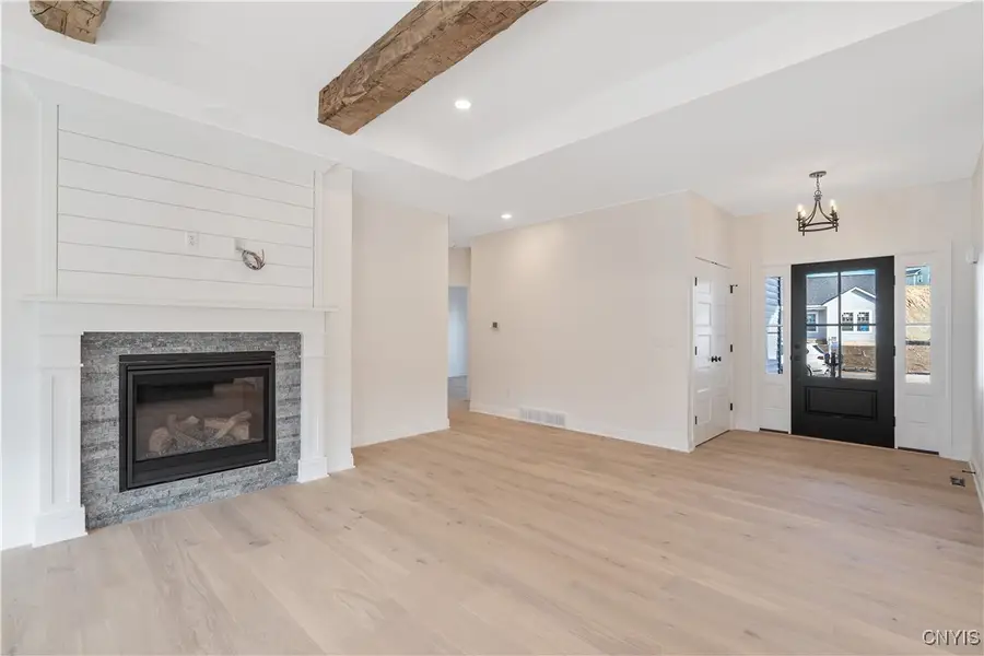 111 Terwillager Lane, Minoa, NY 13116 - Image #3