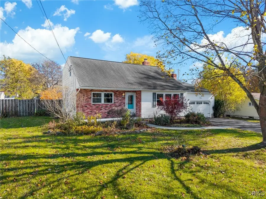 9396 Woodlawn Drive, Brewerton, NY 13029 - Image #2