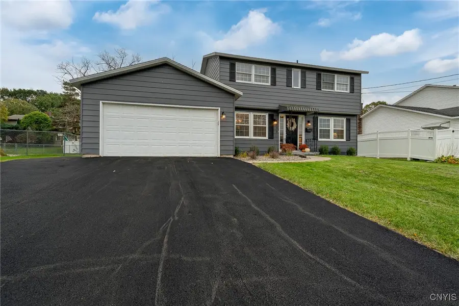 4990 Sandalwood Lane, Liverpool, NY 13088 - Image #2