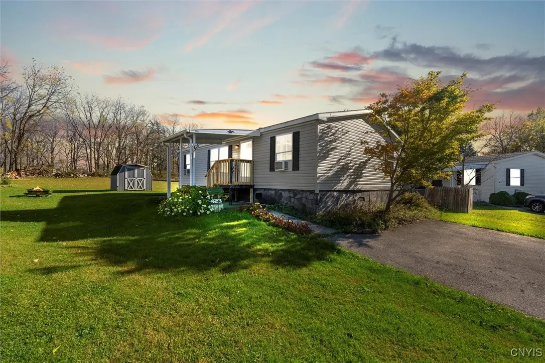 423 Mountain Ash Dr, Canandaigua, NY 14424 - Image #1
