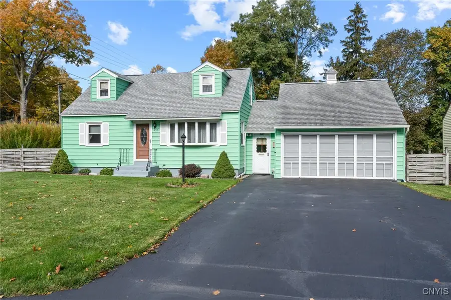 216 Dixon Drive, Syracuse, NY 13219 - Image #3