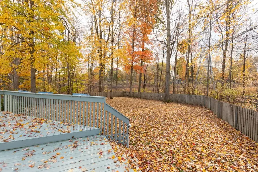 6817 Jayhawk Circle, Baldwinsville, NY 13027 - Image #2