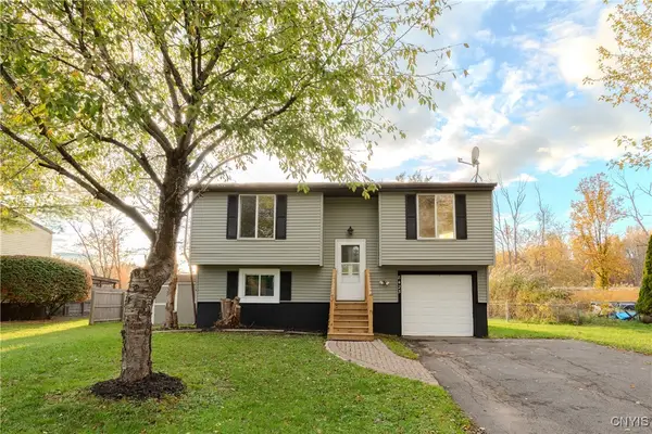 8423 Torchwood Lane, Cicero, NY 13039