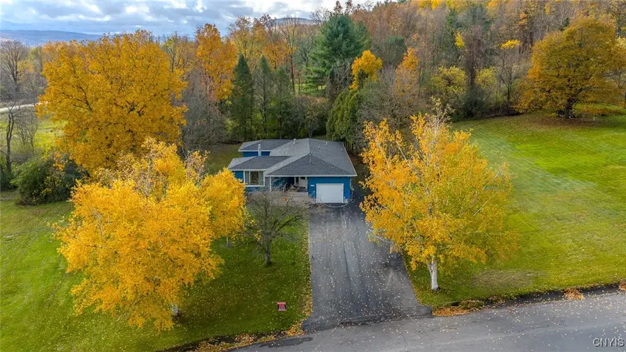 6414 Hedgerow Lane, Jamesville, NY 13078 - Image #3