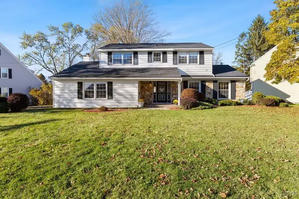 7 Berrywood Road, Liverpool, NY 13090