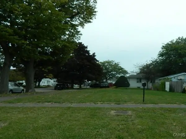 49 E Courtney Street, Dunkirk, NY 14048