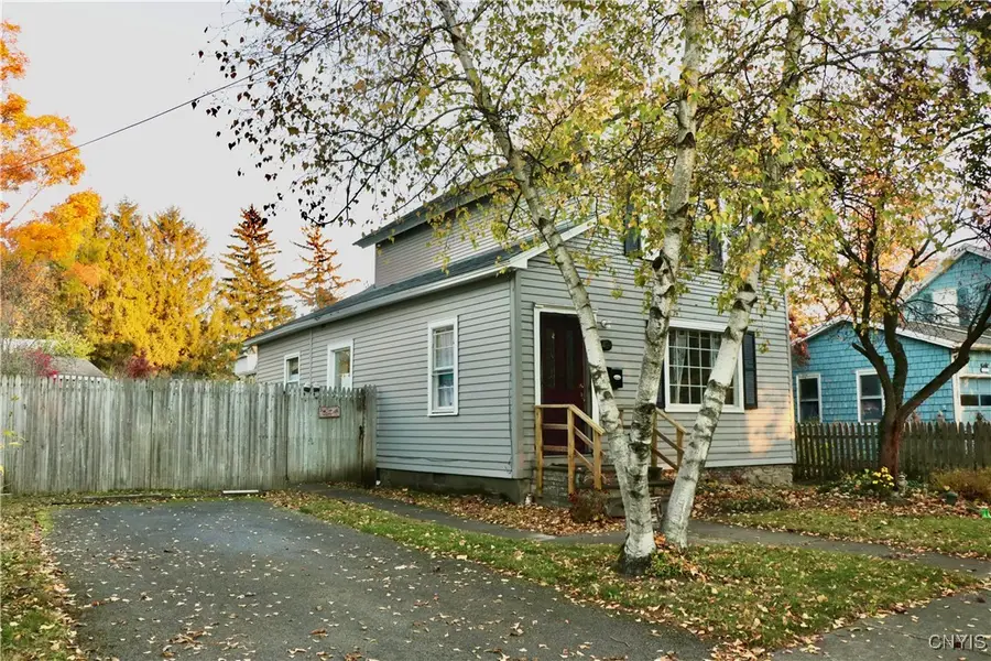 407 Walnut Street, Fayetteville, NY 13066 - Image #2