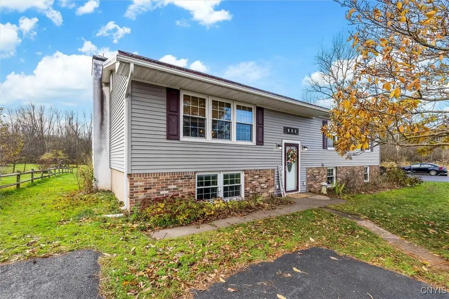 892 Clark Street Road, Auburn, NY 13021 - Image #2
