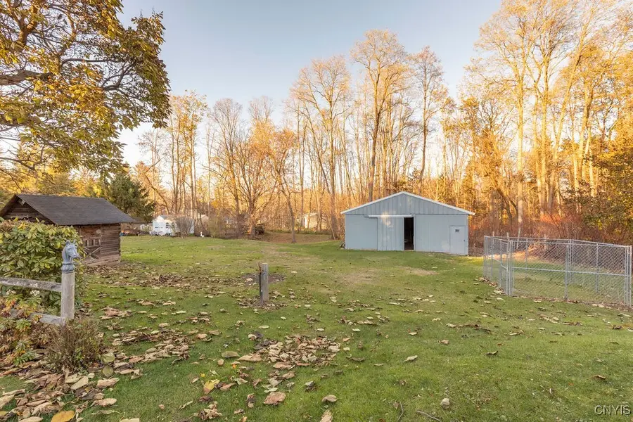 7670 Maple Road, Baldwinsville, NY 13027 - Image #3