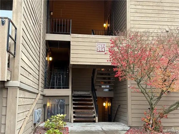 258 Watertree Drive #258, East Syracuse, NY 13057