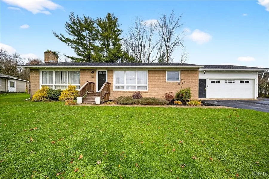 3541 Cold Springs Road, Baldwinsville, NY 13027 - Image #2