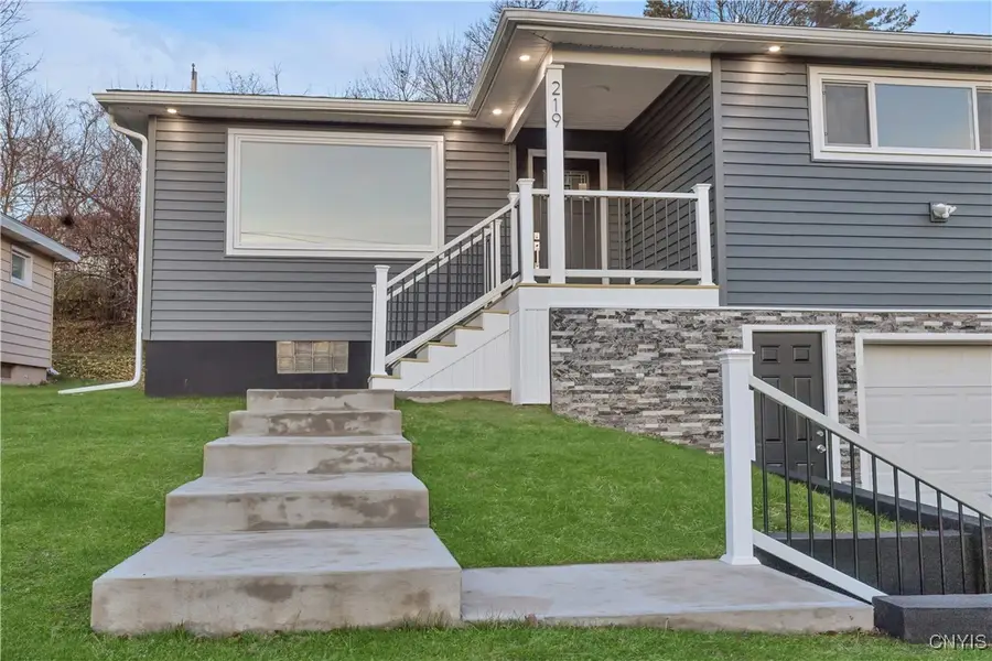 219 Barrington Road, Syracuse, NY 13214 - Image #2