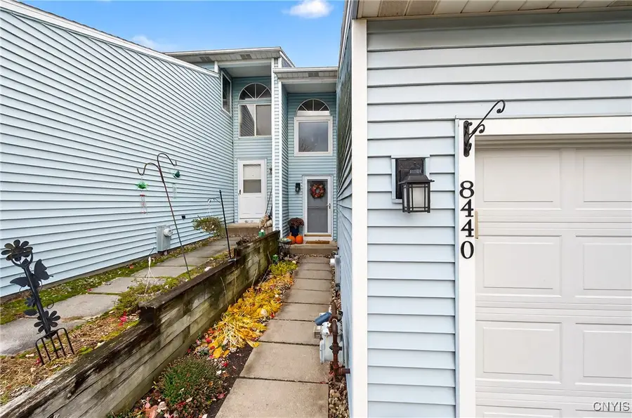 8440 Fathom Drive, Baldwinsville, NY 13027 - Image #3