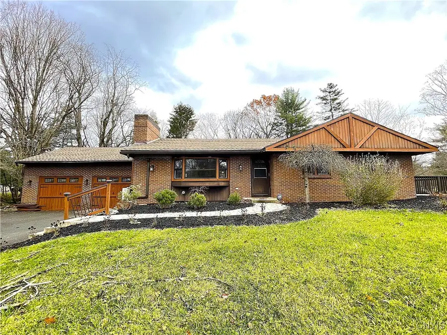 4576 Whetstone Road, Manlius, NY 13104 - Image #2