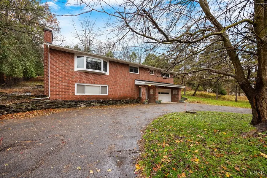 5257 Onondaga Road, Camillus, NY 13031 - Image #2