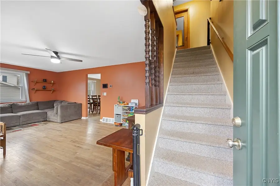 11 Elaine Terrace, Camillus, NY 13031 - Image #2