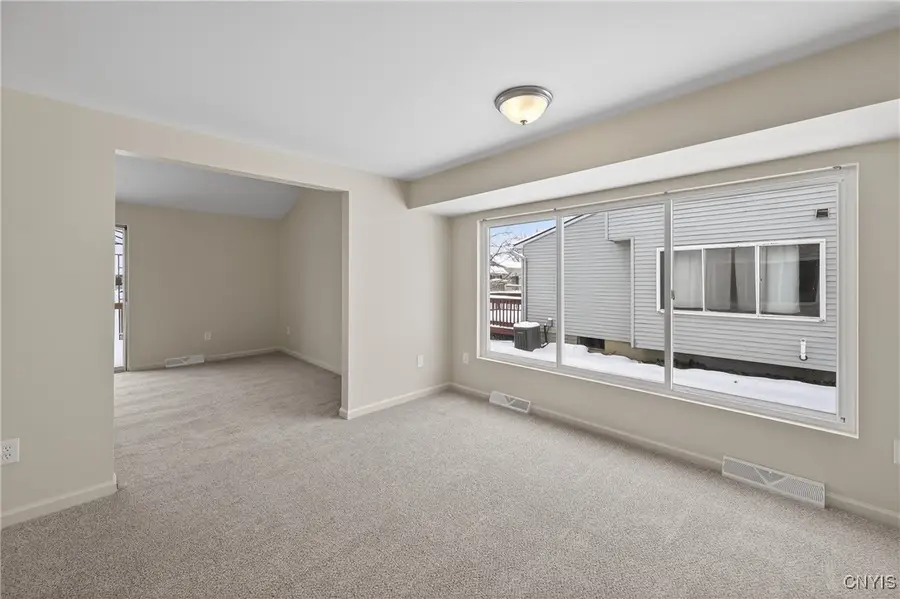 8828 New Country Drive, Cicero, NY 13039 - Image #3