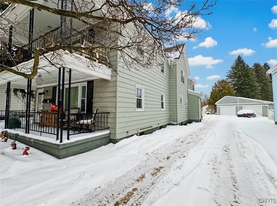 52 Burrstone Road, New York Mills, NY 13417 - Image #2