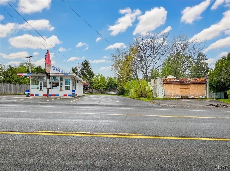 1733 Burrstone Road, Utica, NY 13413 - #2