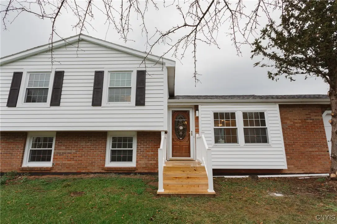 124 Alhan Parkway, Syracuse, NY 13209 - Image #1