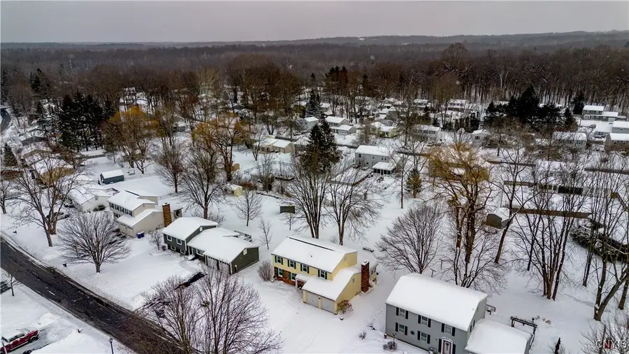 10 Echodale Avenue, Baldwinsville, NY 13027 - Image #3