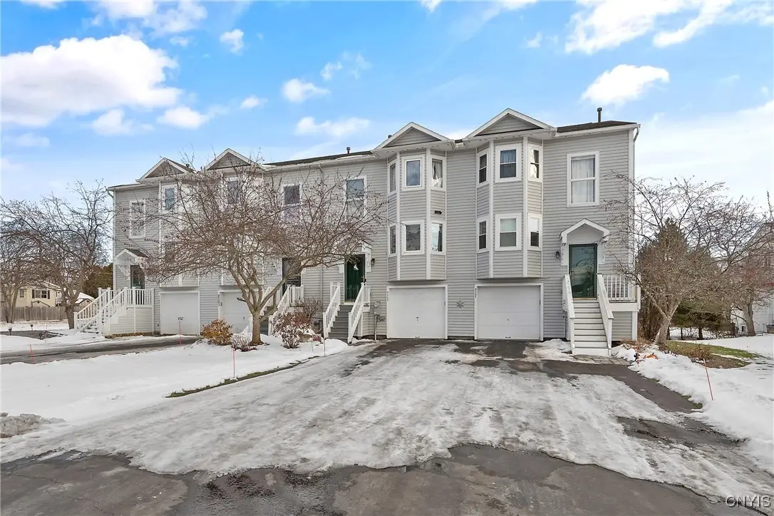 8205 Boatwatch Drive, Baldwinsville, NY 13027 - Image #1