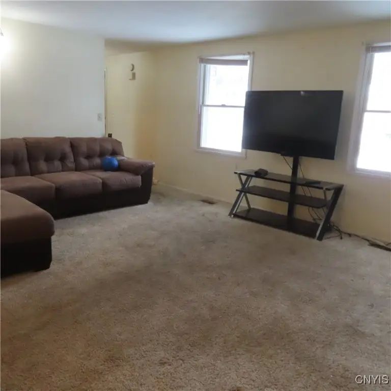 8026 Pickett Lane, Cicero, NY 13039 - Image #2