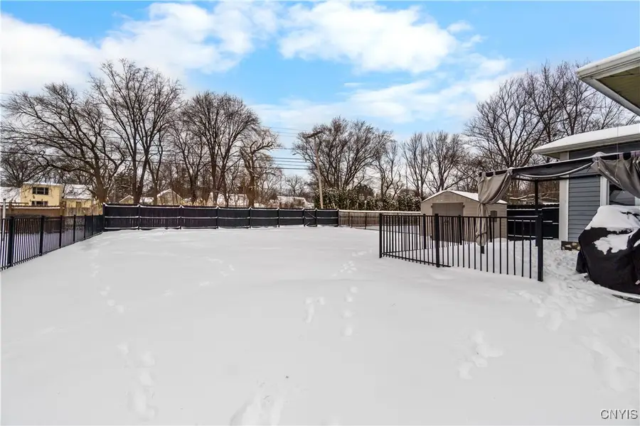 109 Cole Road, East Syracuse, NY 13057 - Image #2