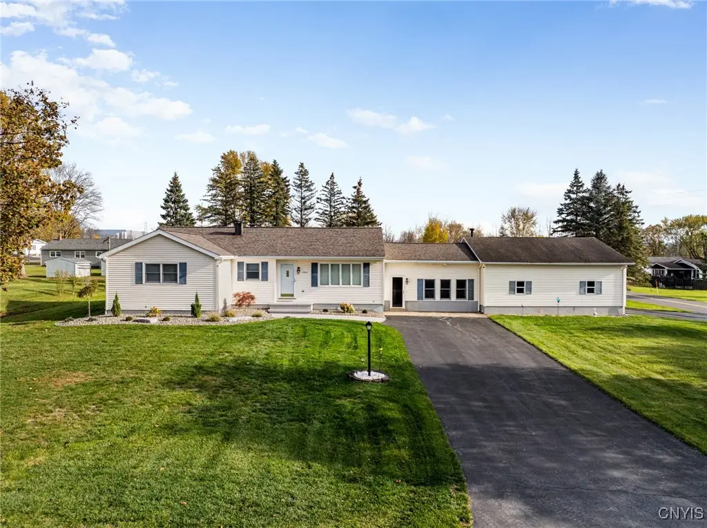 5802 Linda Drive, Marcy, NY 13403 - Image #1