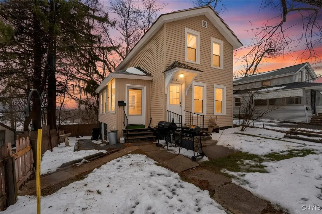 819 Lemoyne Avenue, Syracuse, NY 13208 - Image #1