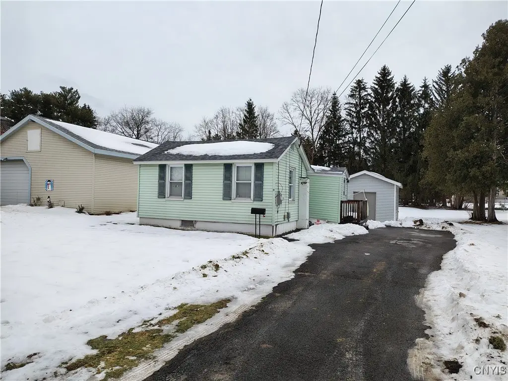 19 Burr Avenue, New York Mills, NY 13417 - Image #1