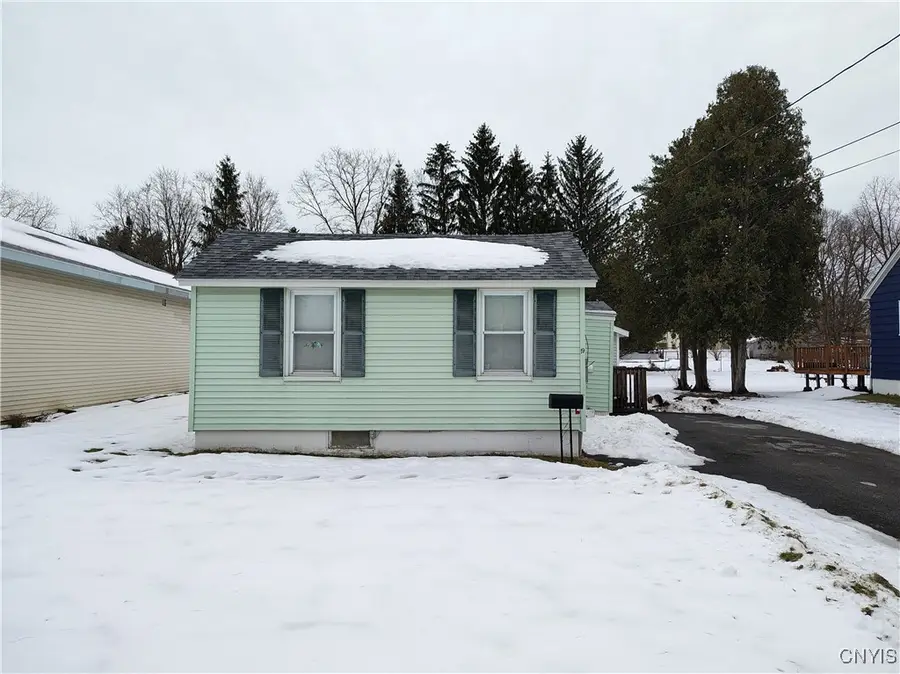 19 Burr Avenue, New York Mills, NY 13417 - Image #2