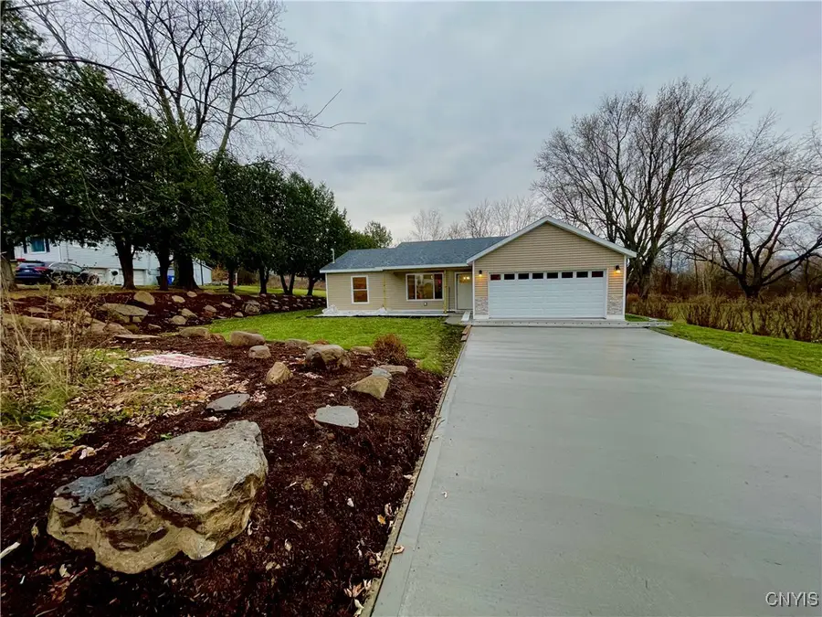 9666 Mallory Road, New Hartford, NY 13413 - Image #2