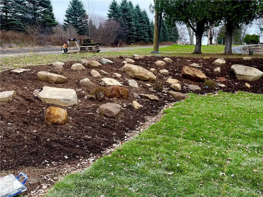 9666 Mallory Road, New Hartford, NY 13413 - Image #3