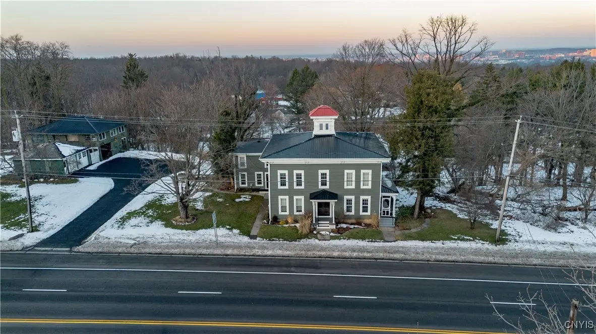 4937 W Seneca, Syracuse, NY 13215 - Image #1