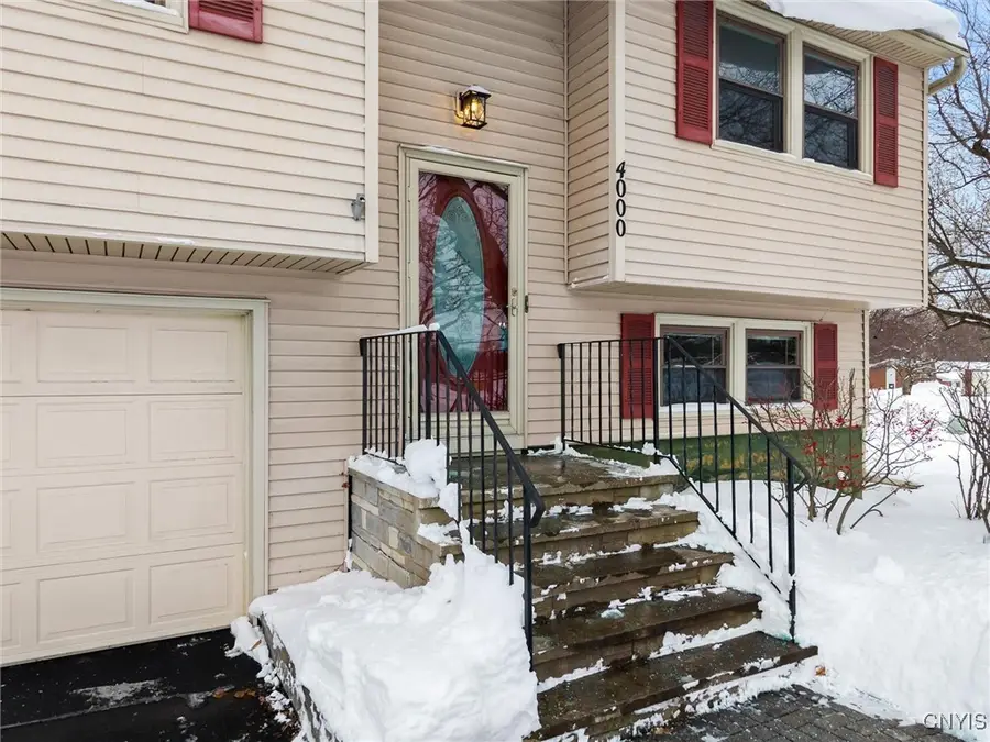 4000 Marlton Circle, Liverpool, NY 13090 - Image #3