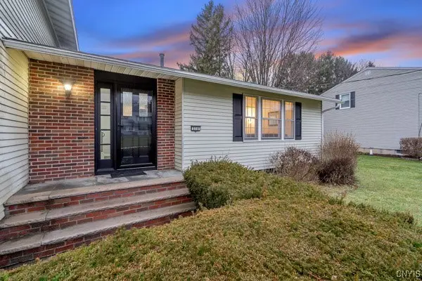 110 Mallard Drive, Camillus, NY 13031 - Image #2