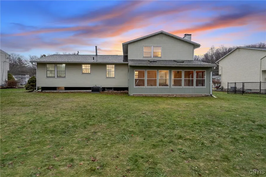 110 Mallard Drive, Camillus, NY 13031 - Image #3