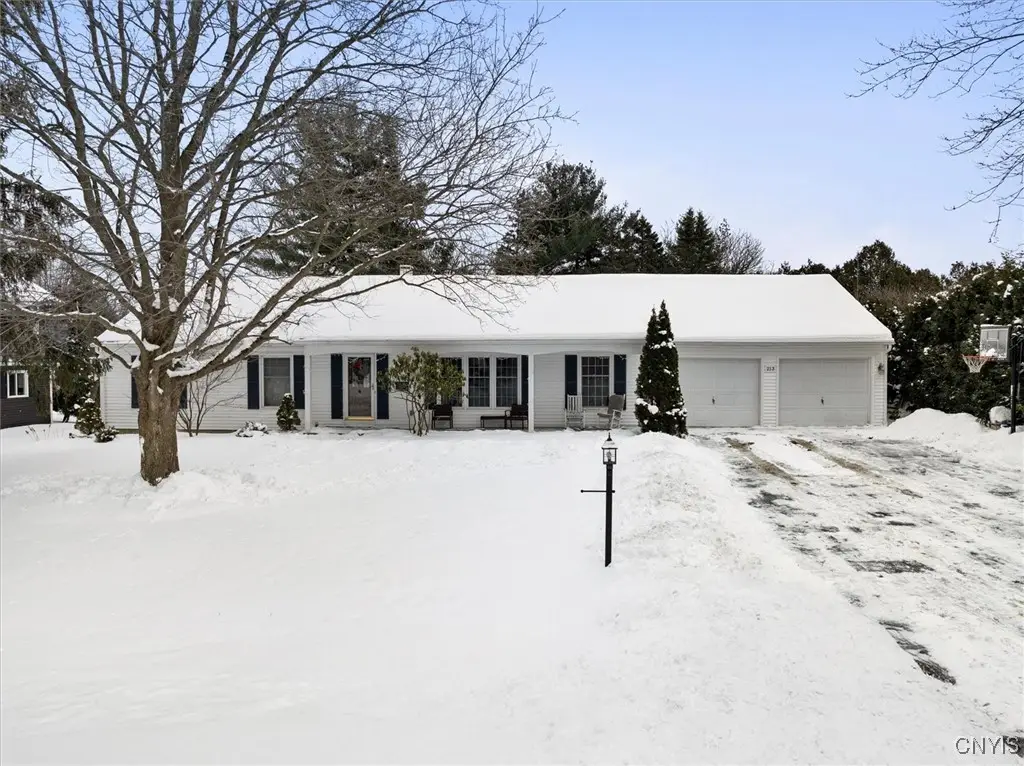 213 Gilbert Road, New Hartford, NY 13413 - Image #1