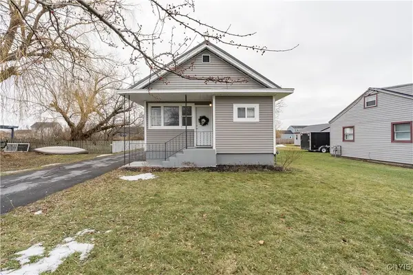 214 Dodge Avenue, Sackets Harbor, NY 13685