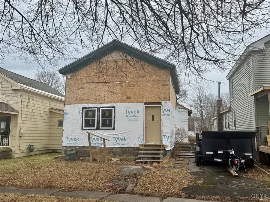 75 E 10 1/2 Street, Oswego, NY 13126 - Image #2