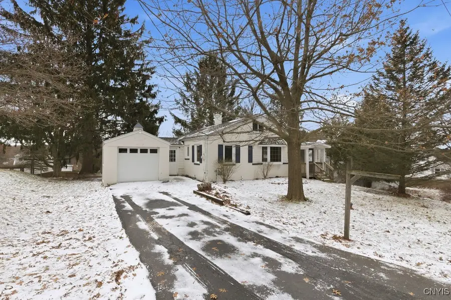 204 Eureka Drive, Manlius, NY 13104 - Image #2