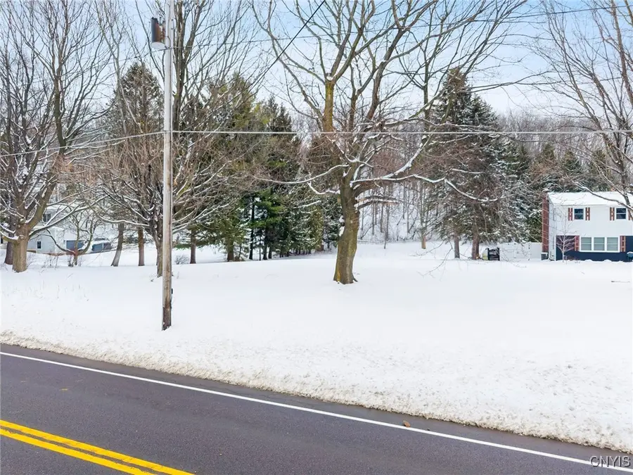 1077 Nottingham Road, Jamesville, NY 13078 - Image #2